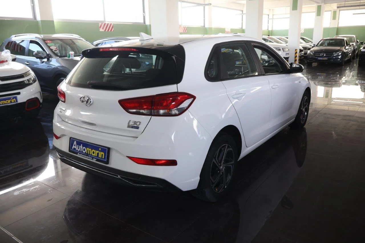 View 5 - Hyundai i 30 - 2022