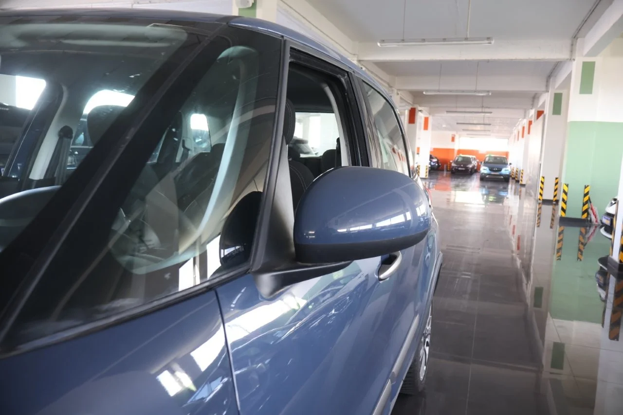 Fiat 500L - View model 13