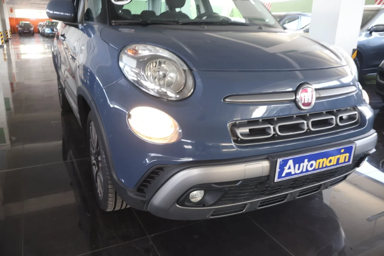 Fiat 500L - View model 16