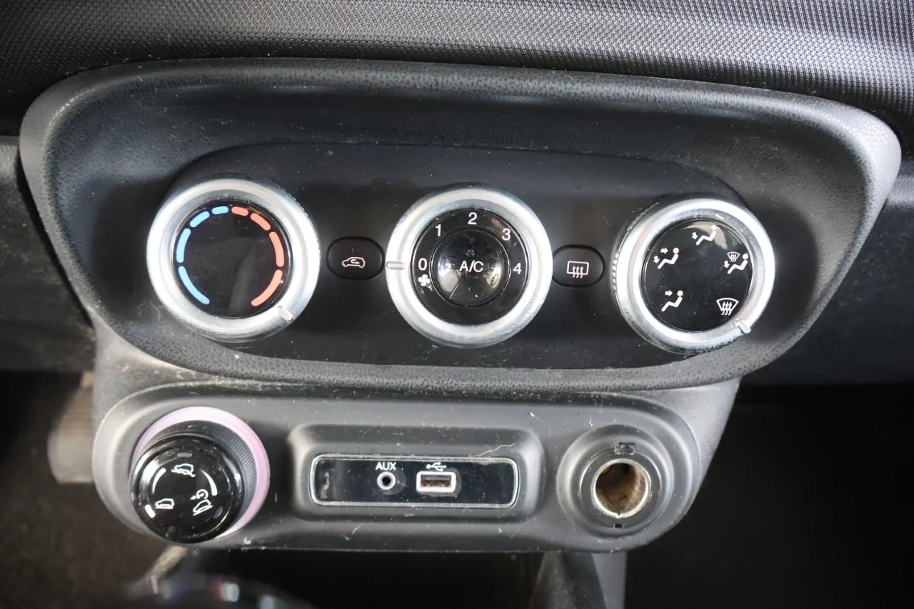 Fiat 500L - View model 24