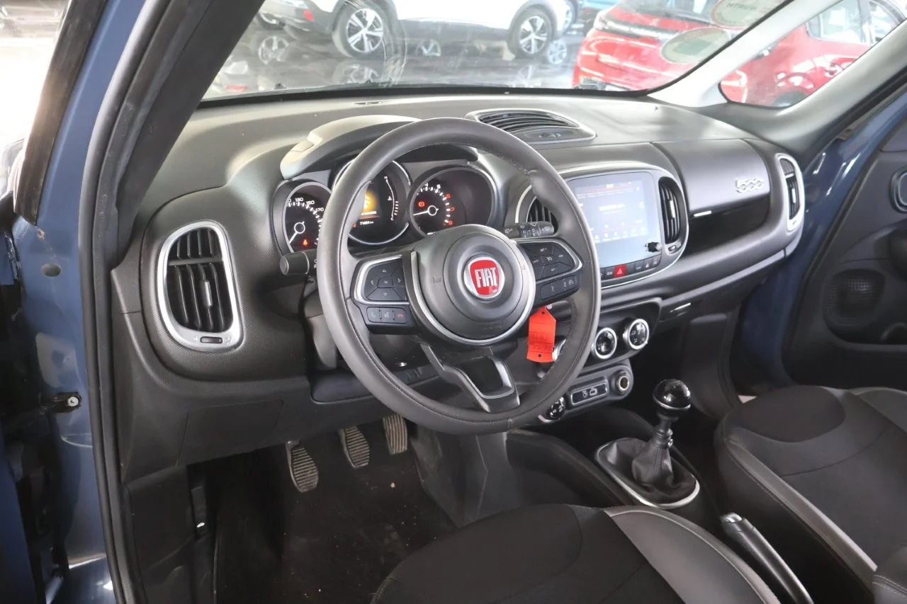 Fiat 500L - View model 27