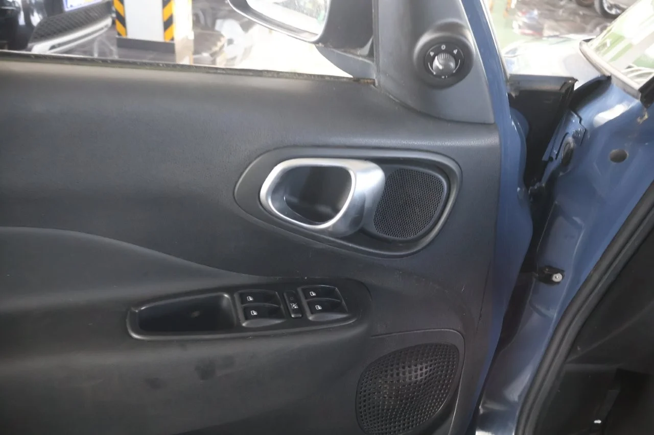 Fiat 500L - View model 32
