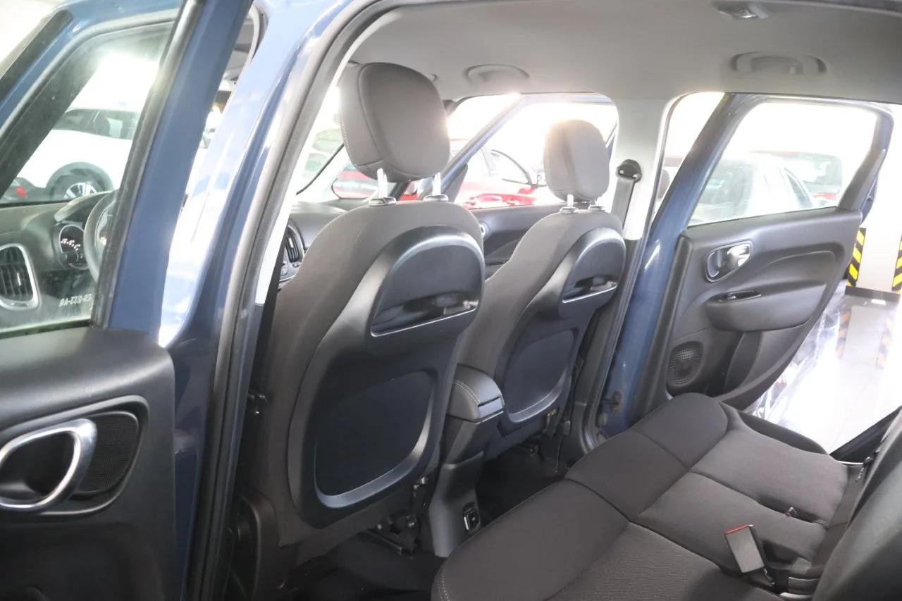 Fiat 500L - View model 34
