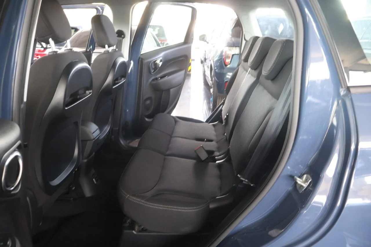 Fiat 500L - View model 36