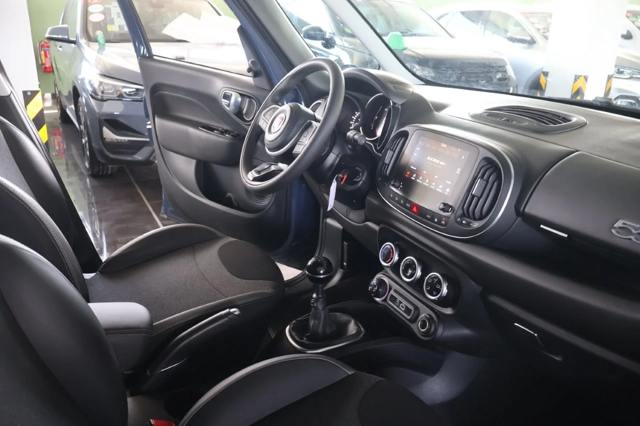 Fiat 500L - View model 40