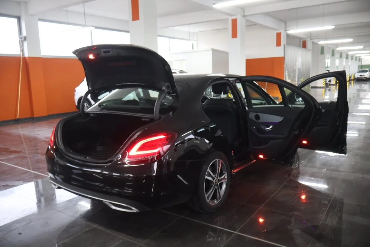 View 2 - Mercedes-Benz C 200 - 2019