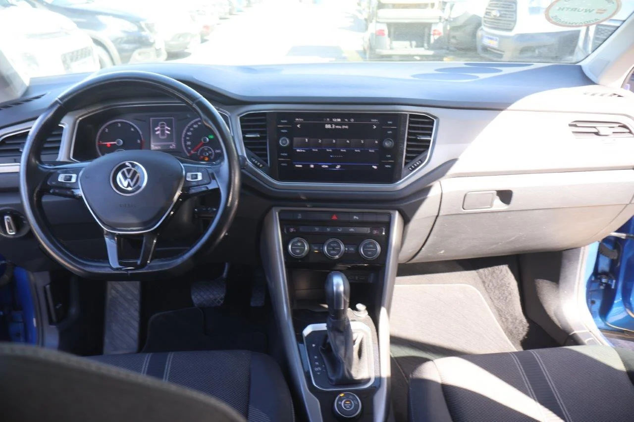 Volkswagen T-Roc - View model 18