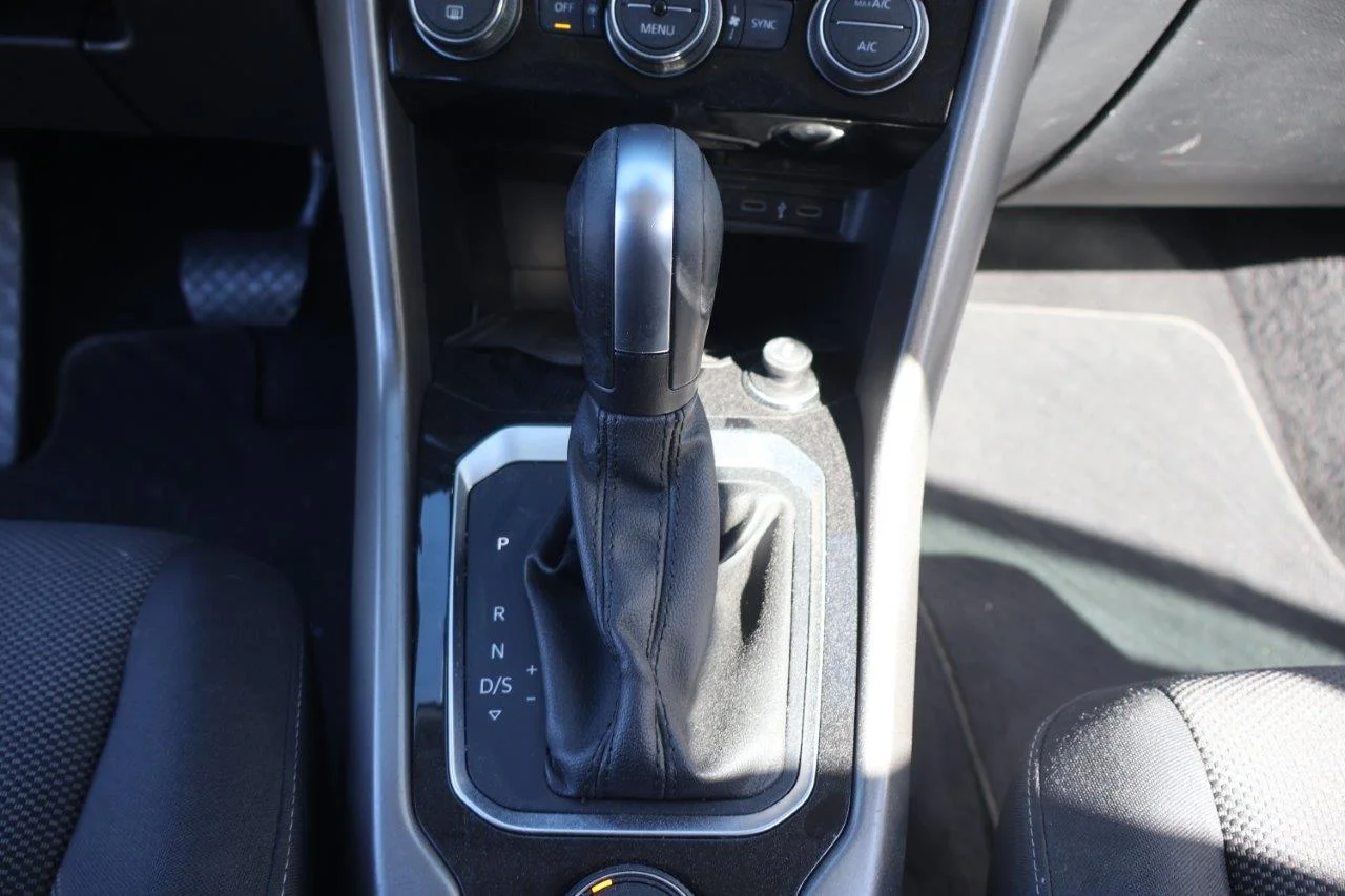 Volkswagen T-Roc - View model 23
