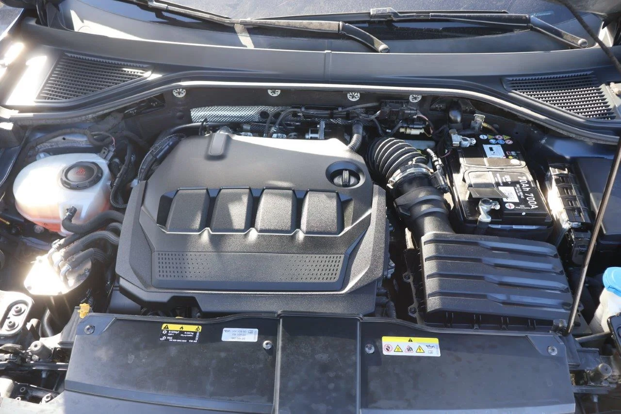 Volkswagen T-Roc - View model 42