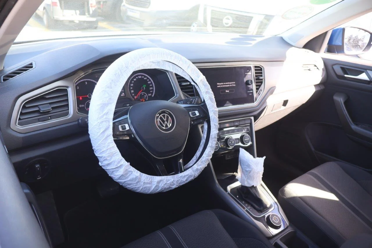 Volkswagen T-Roc - View model 43