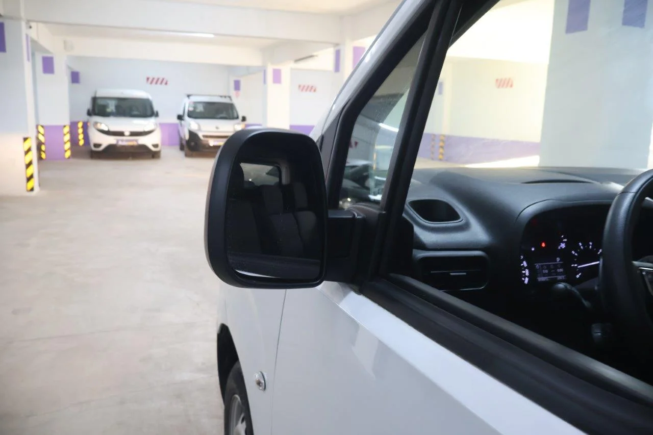 Citroen Berlingo - View model 17