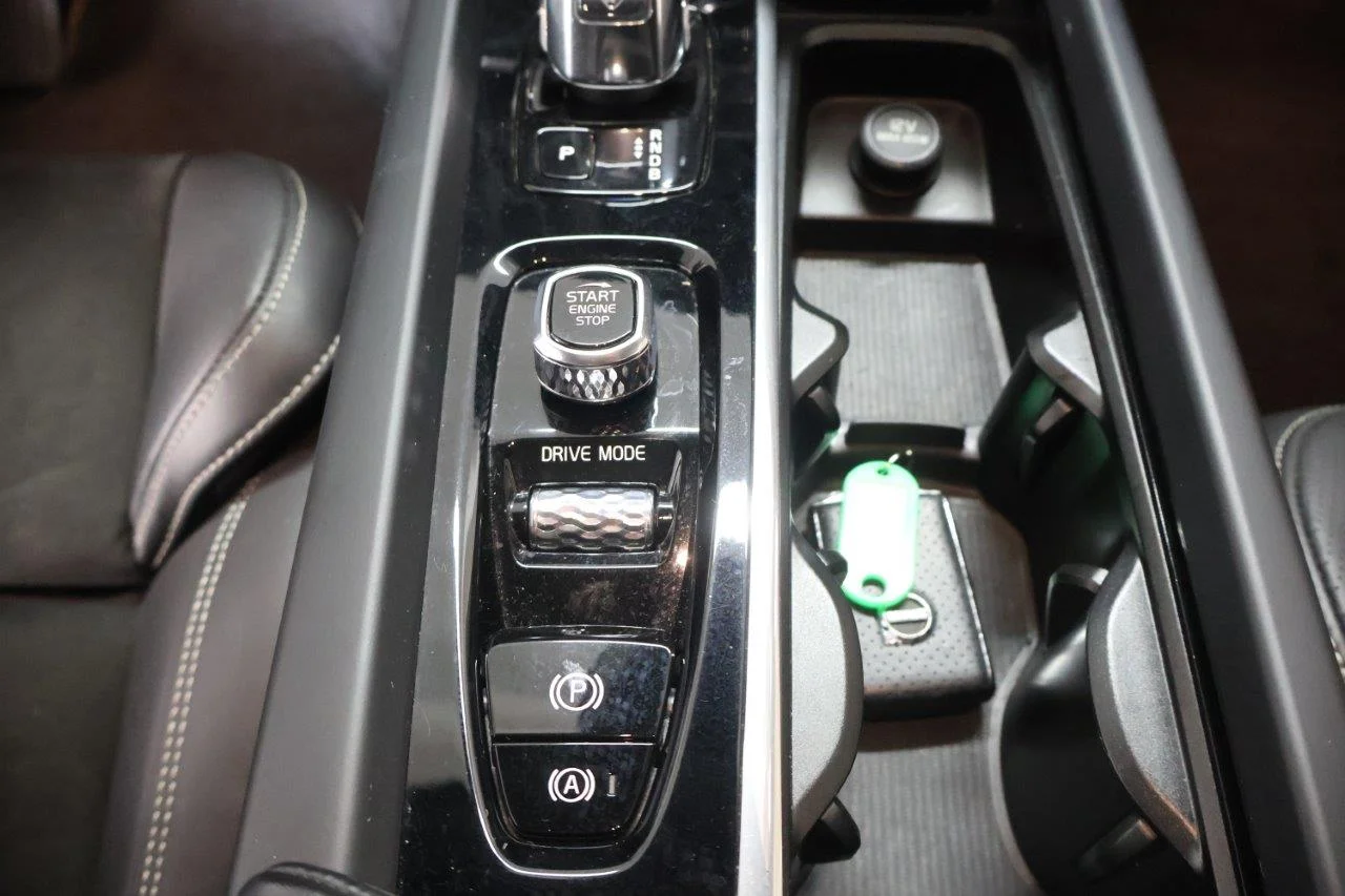 Volvo XC 60 - View model 24