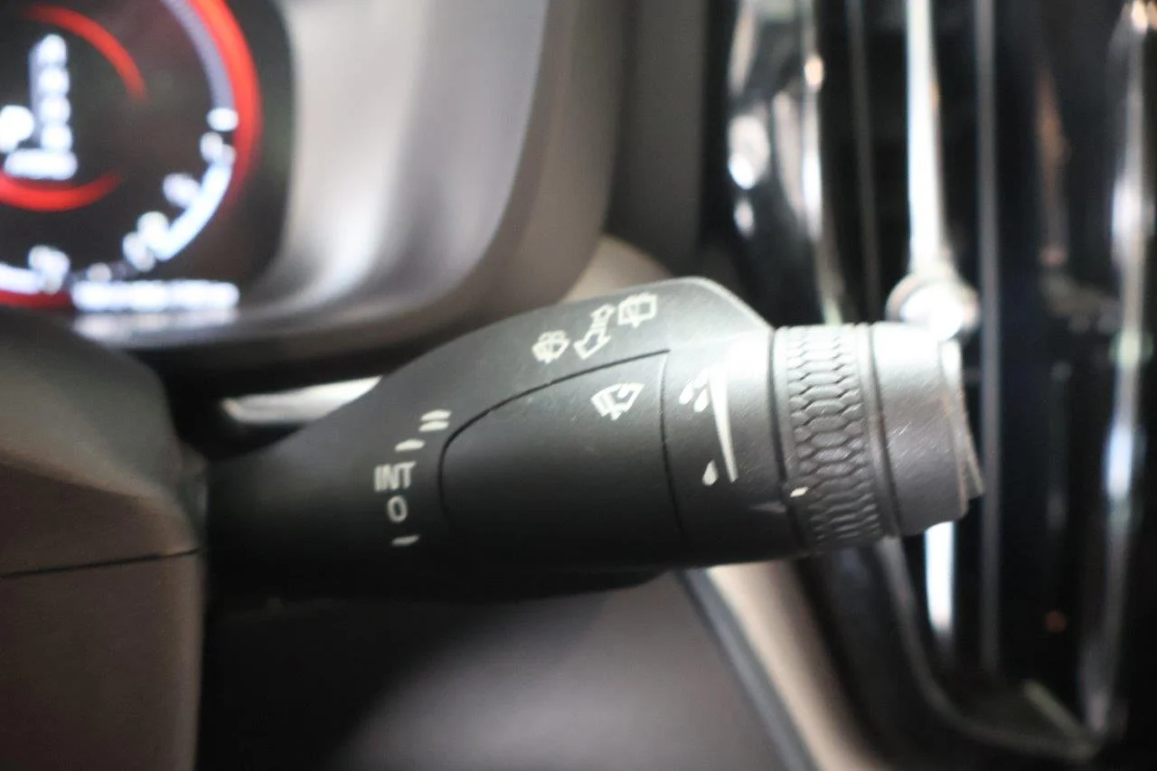 Volvo XC 60 - View model 32