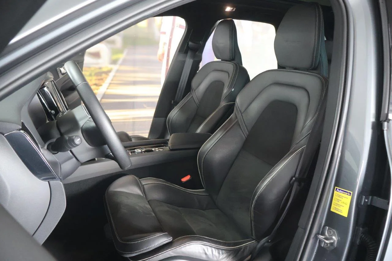Volvo XC 60 - View model 38