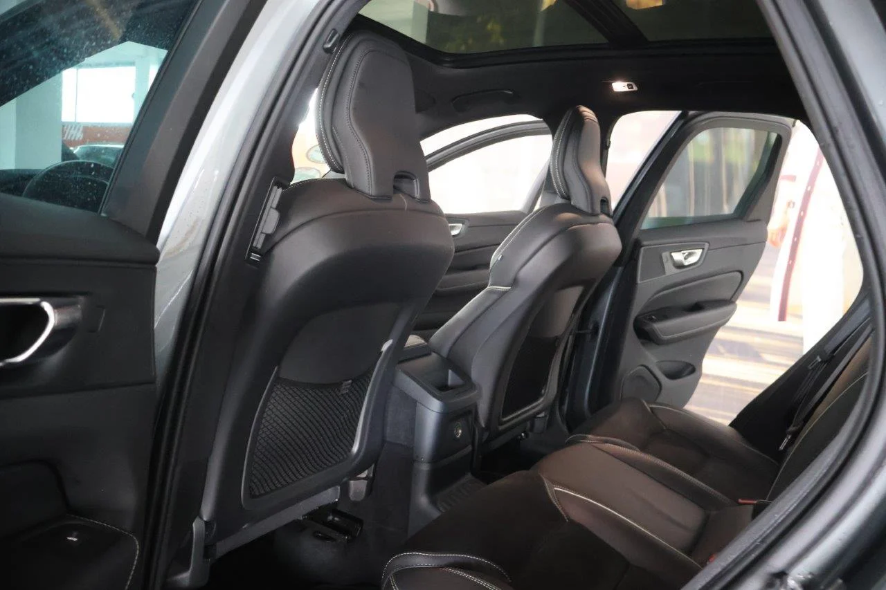 Volvo XC 60 - View model 40