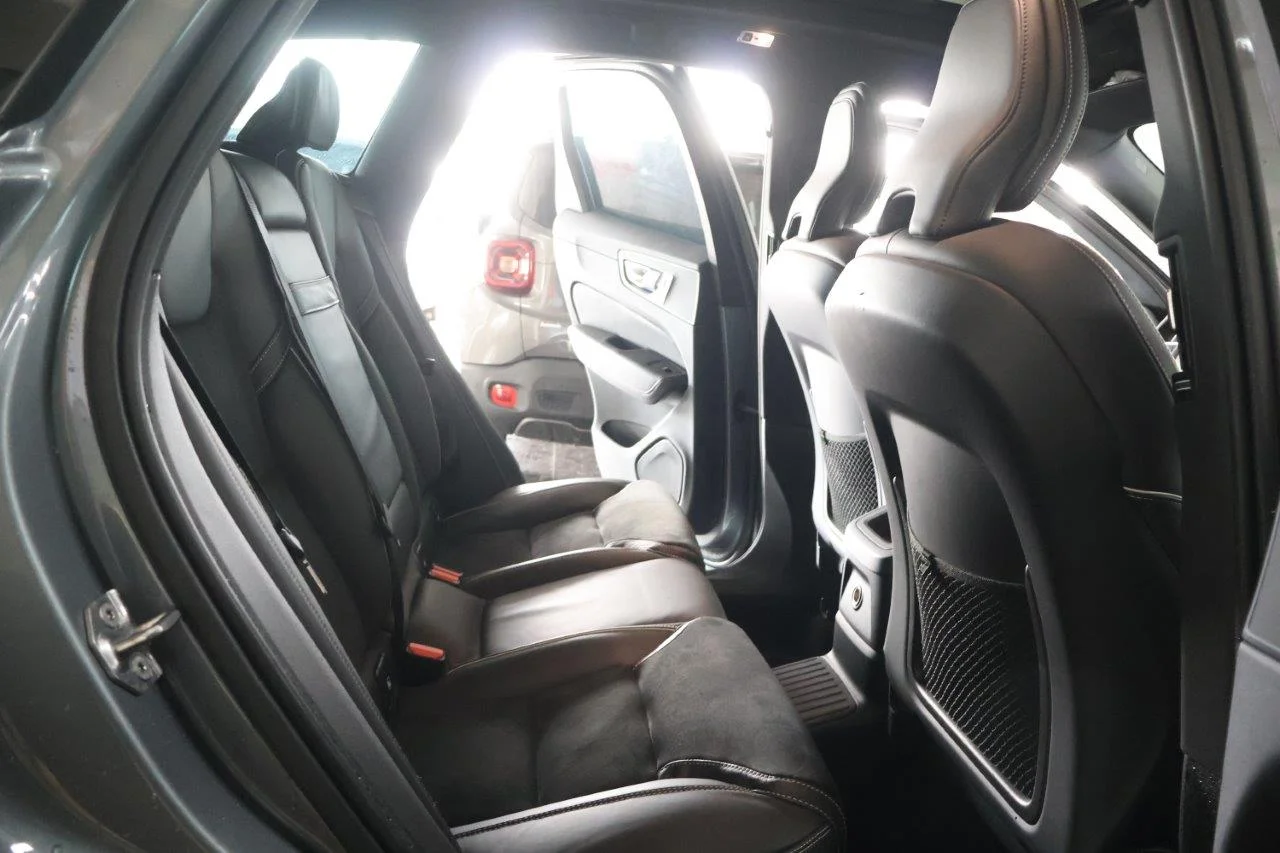 Volvo XC 60 - View model 45