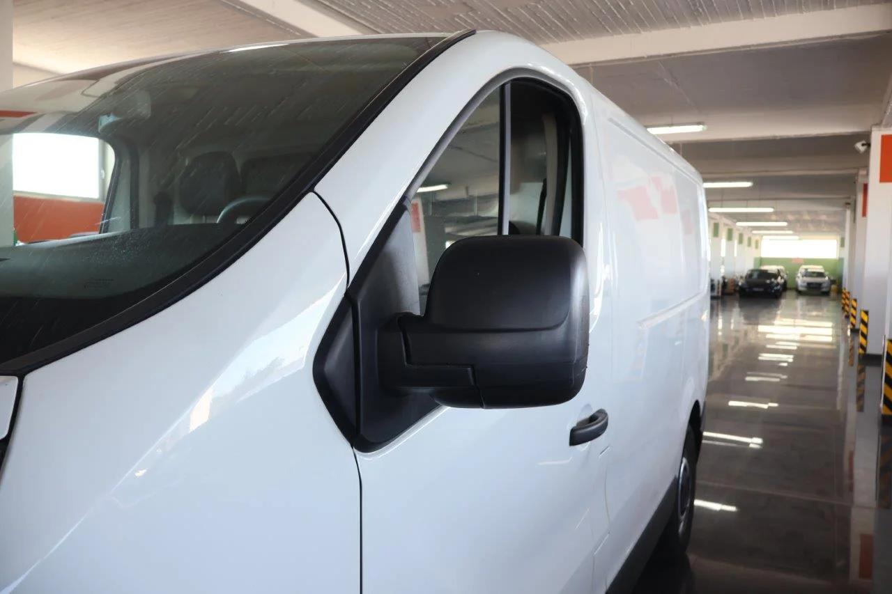 Renault Trafic - View model 12