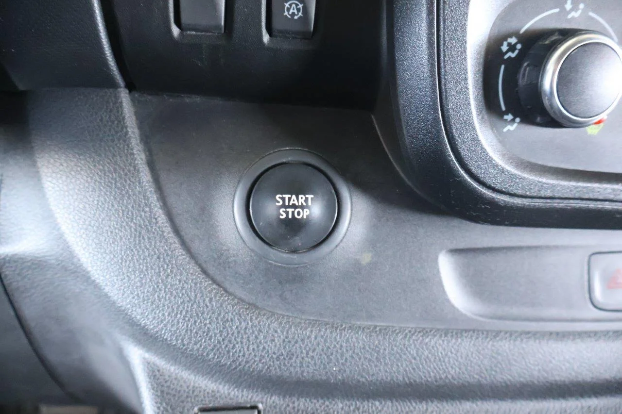 Renault Trafic - View model 21