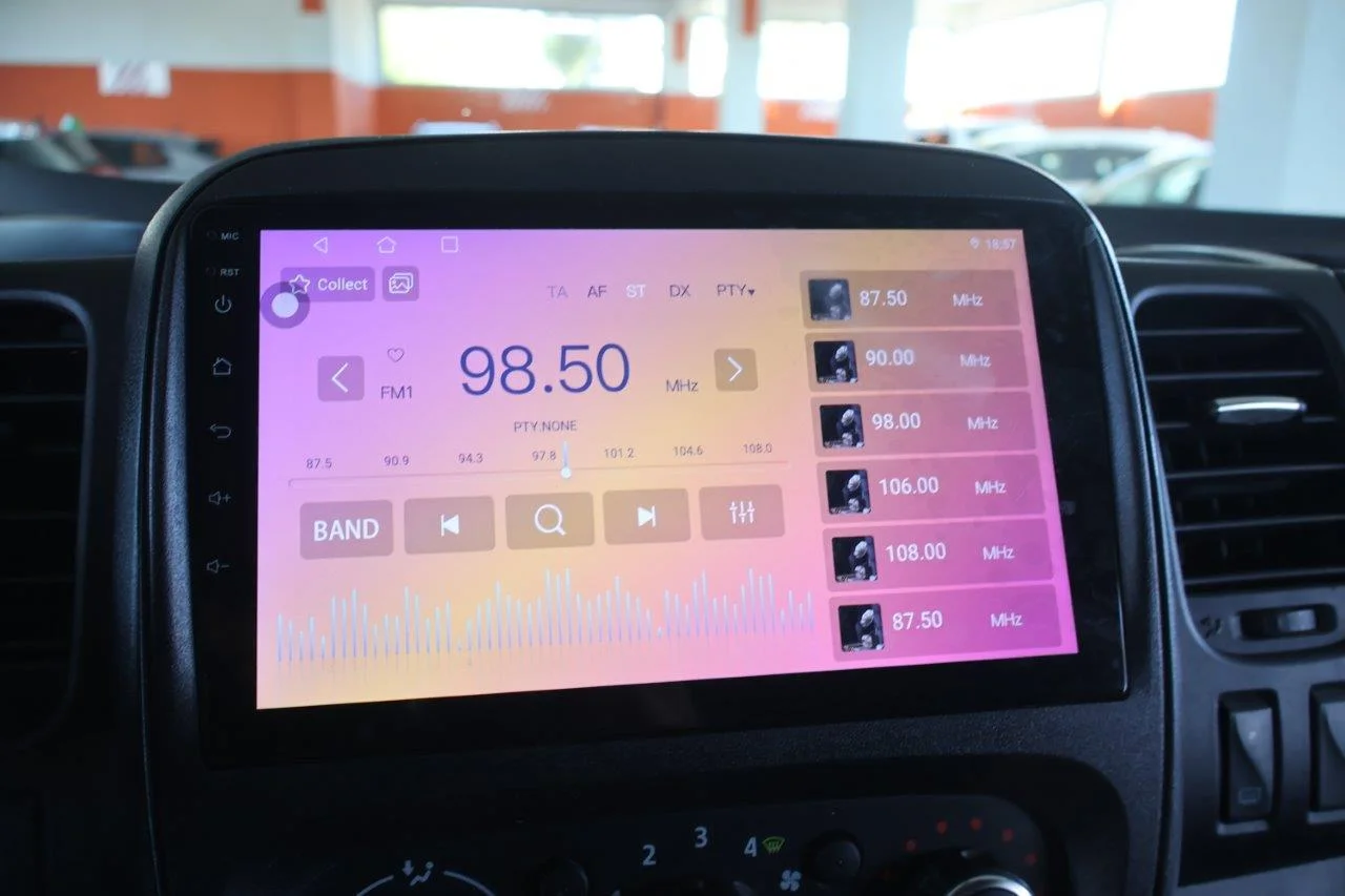 Renault Trafic - View model 27