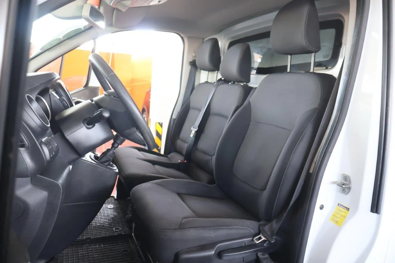 Renault Trafic - View model 31