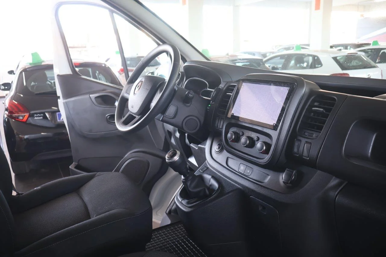 Renault Trafic - View model 33