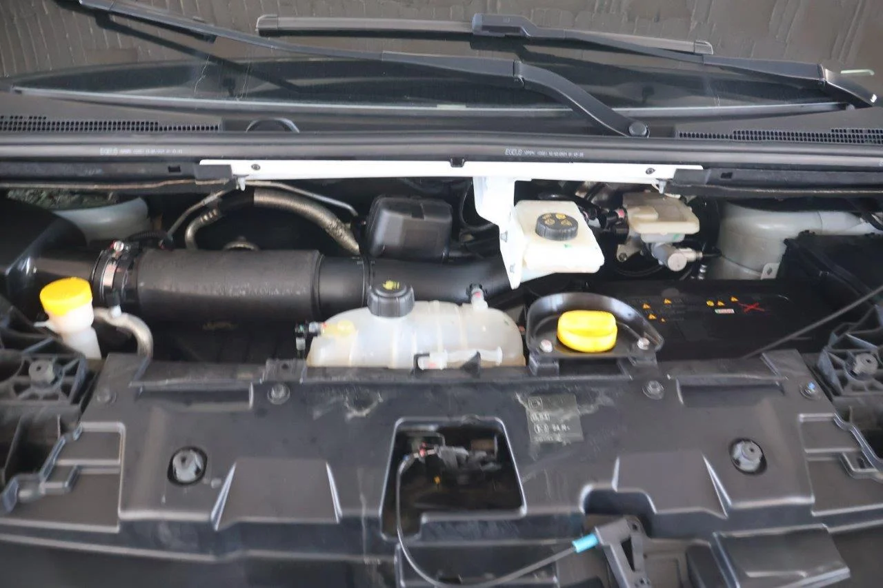 Renault Trafic - View model 41