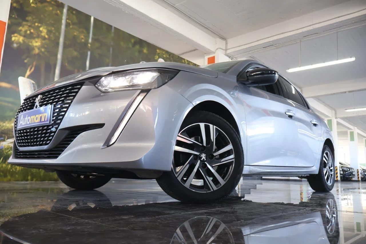 View 2 - Peugeot 208 - 2022