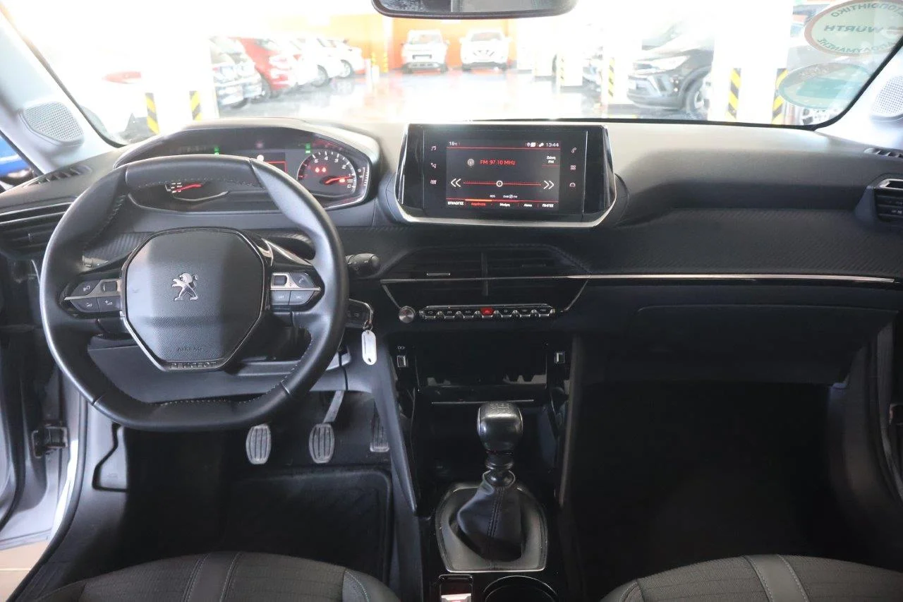 Peugeot 208 - View model 19