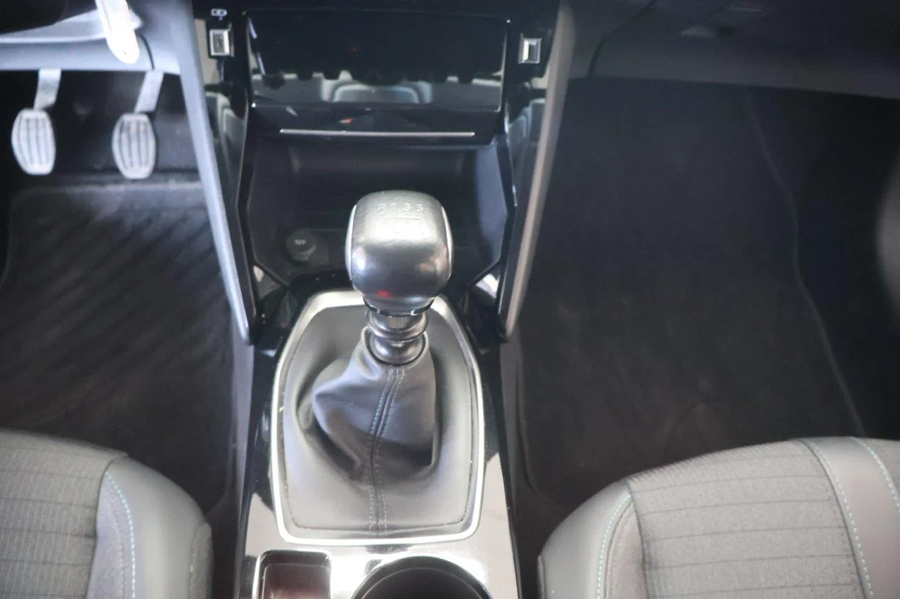 Peugeot 208 - View model 23