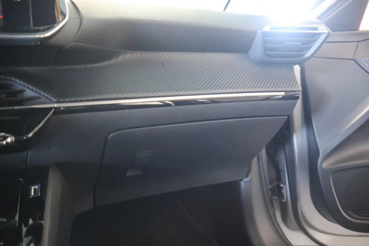 Peugeot 208 - View model 26