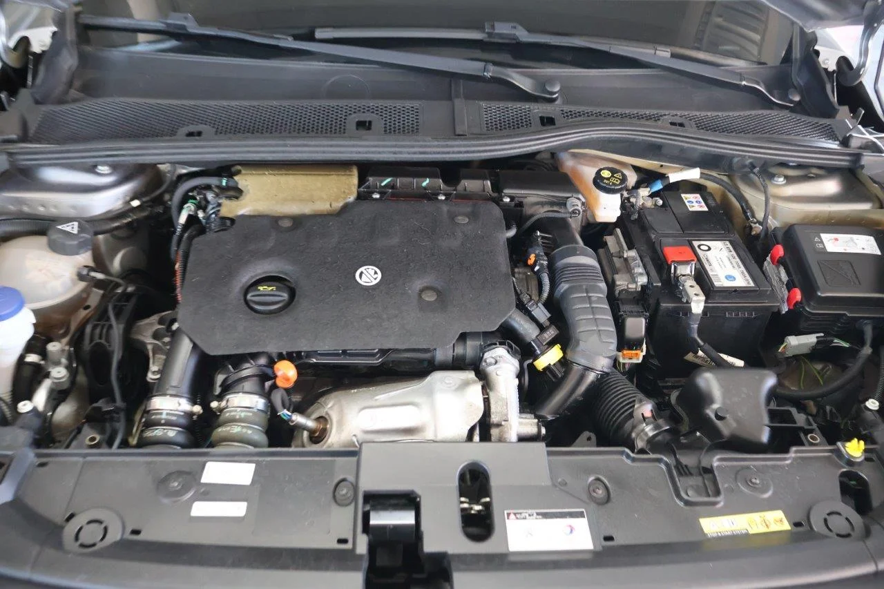 Peugeot 208 - View model 42