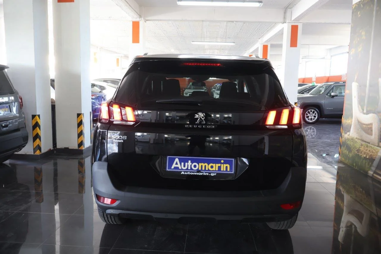 Peugeot 5008 - View model 6