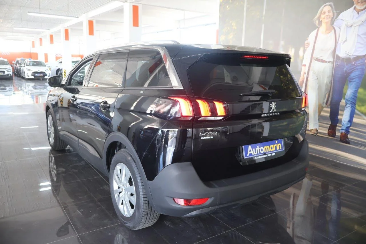 Peugeot 5008 - View model 7