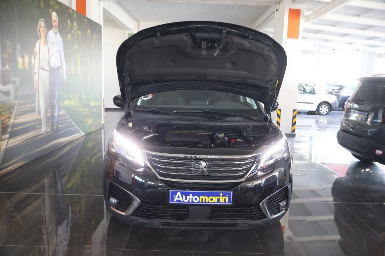 Peugeot 5008 - View model 19