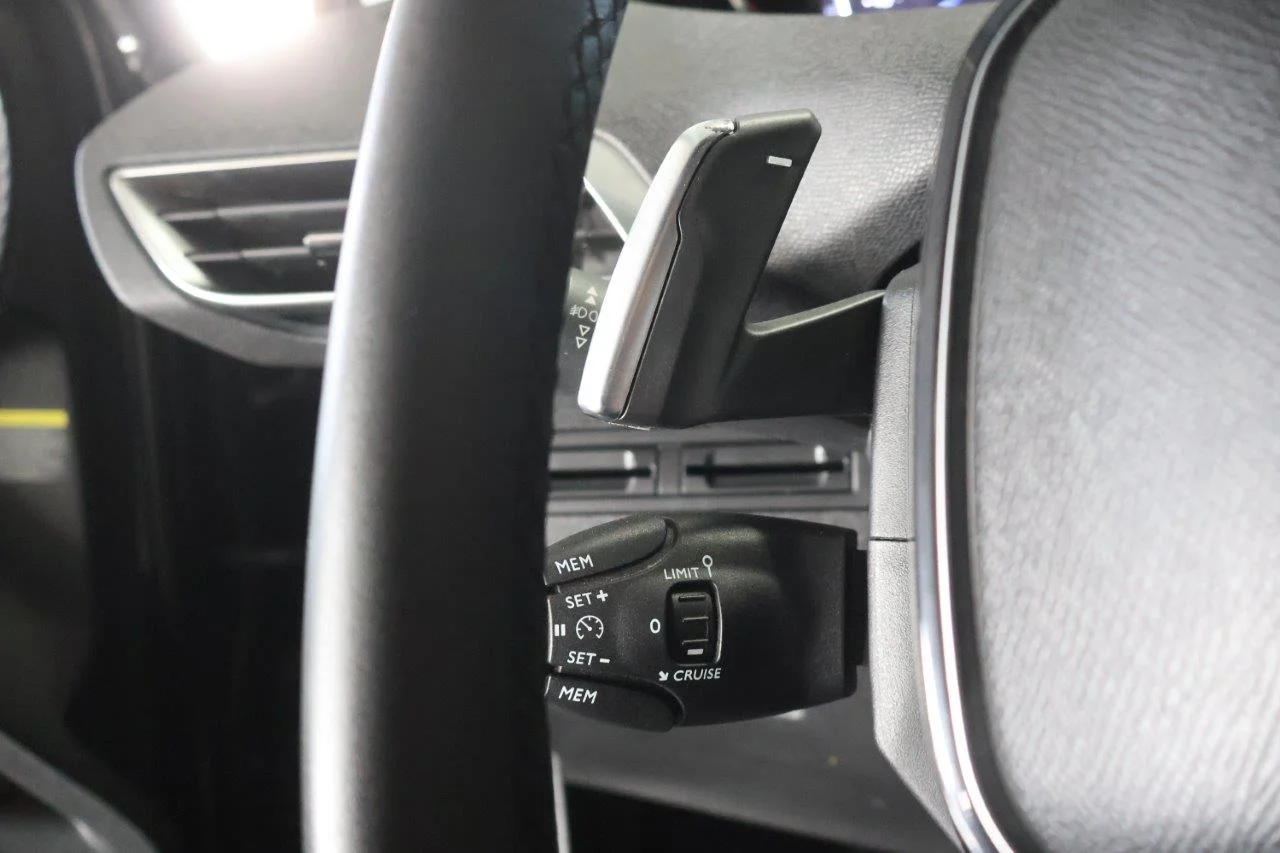 Peugeot 5008 - View model 29