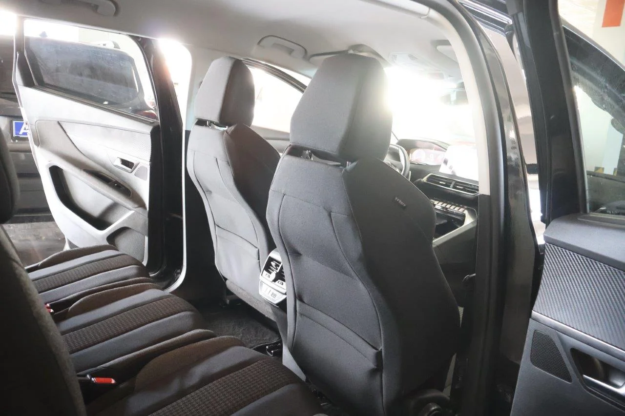 Peugeot 5008 - View model 38