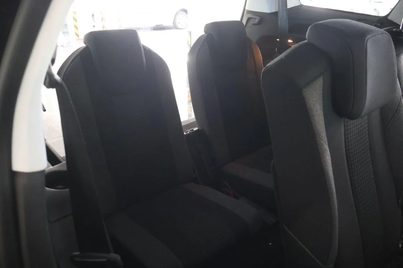 Peugeot 5008 - View model 41