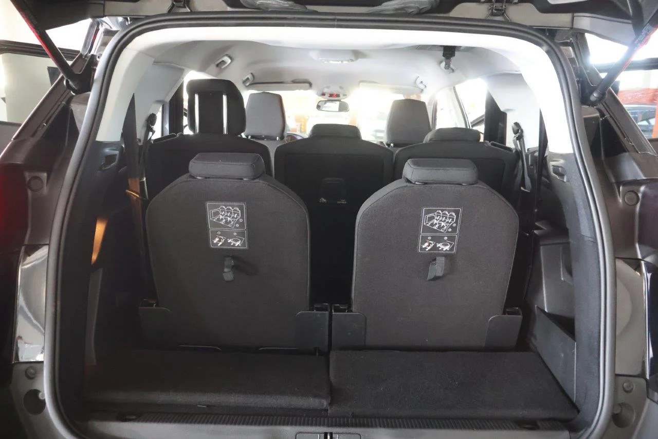 Peugeot 5008 - View model 43