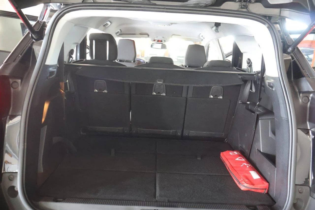 Peugeot 5008 - View model 44