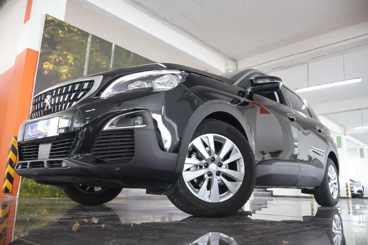 View 2 - Peugeot 5008 - 2020