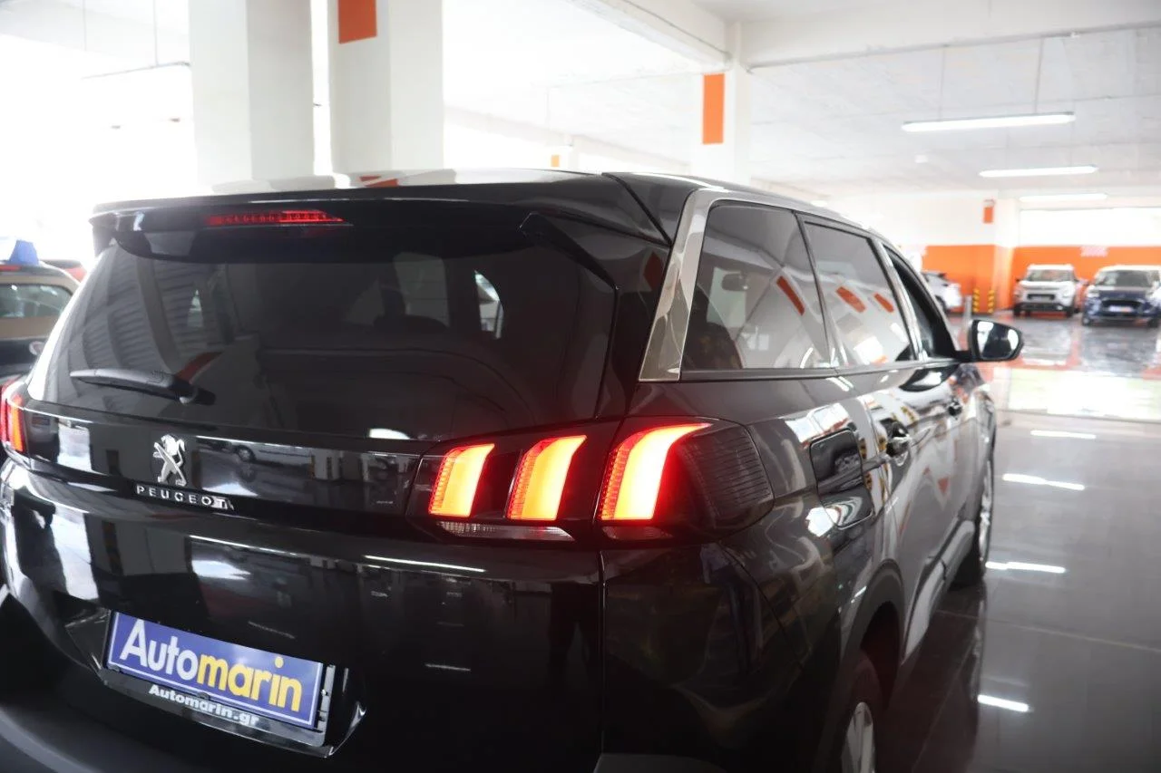 Peugeot 5008 - View model 10