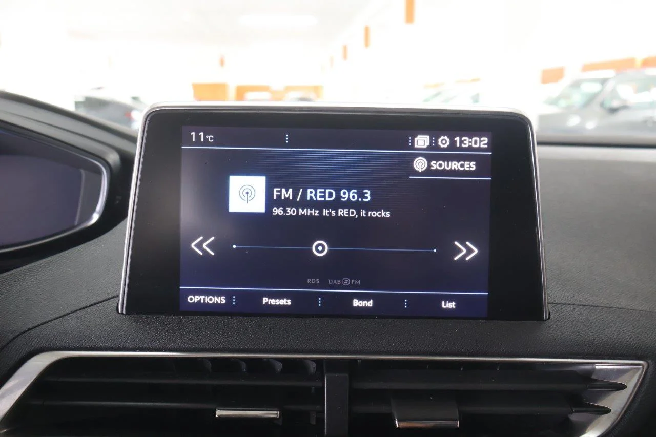 Peugeot 5008 - View model 24