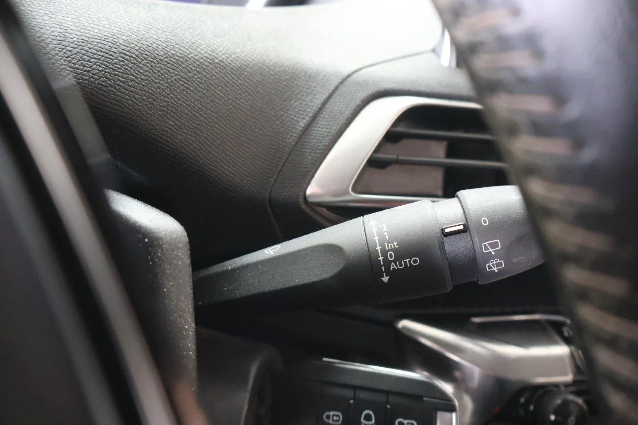 Peugeot 5008 - View model 28