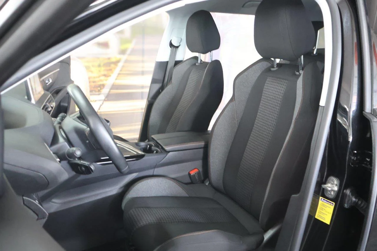 Peugeot 5008 - View model 32