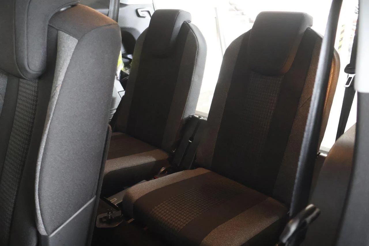 Peugeot 5008 - View model 36