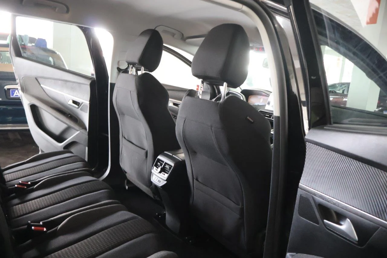 Peugeot 5008 - View model 37