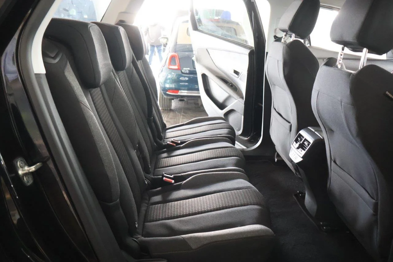Peugeot 5008 - View model 38