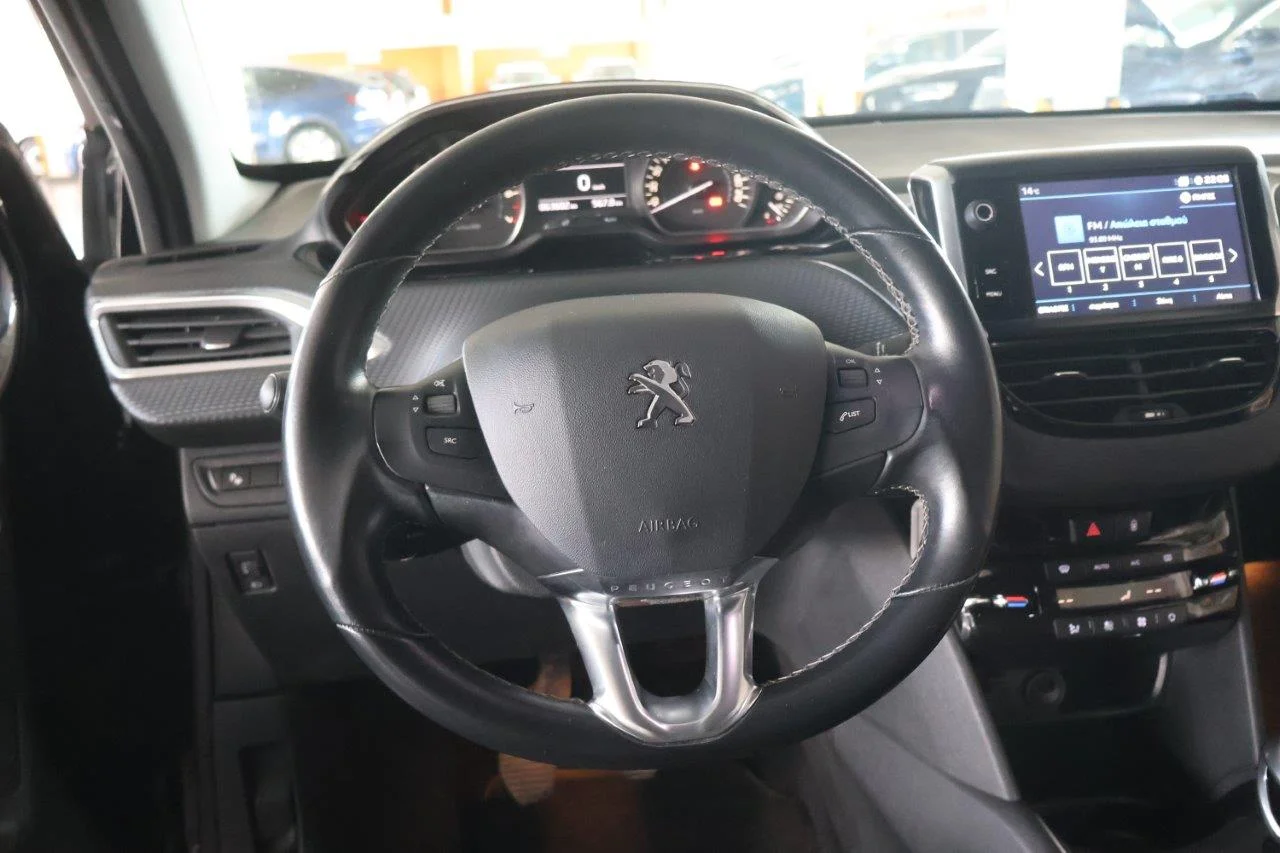 Peugeot 208 - View model 20