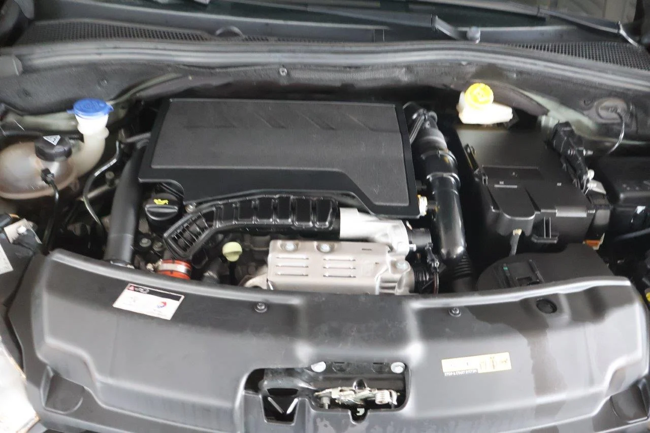 Peugeot 208 - View model 43