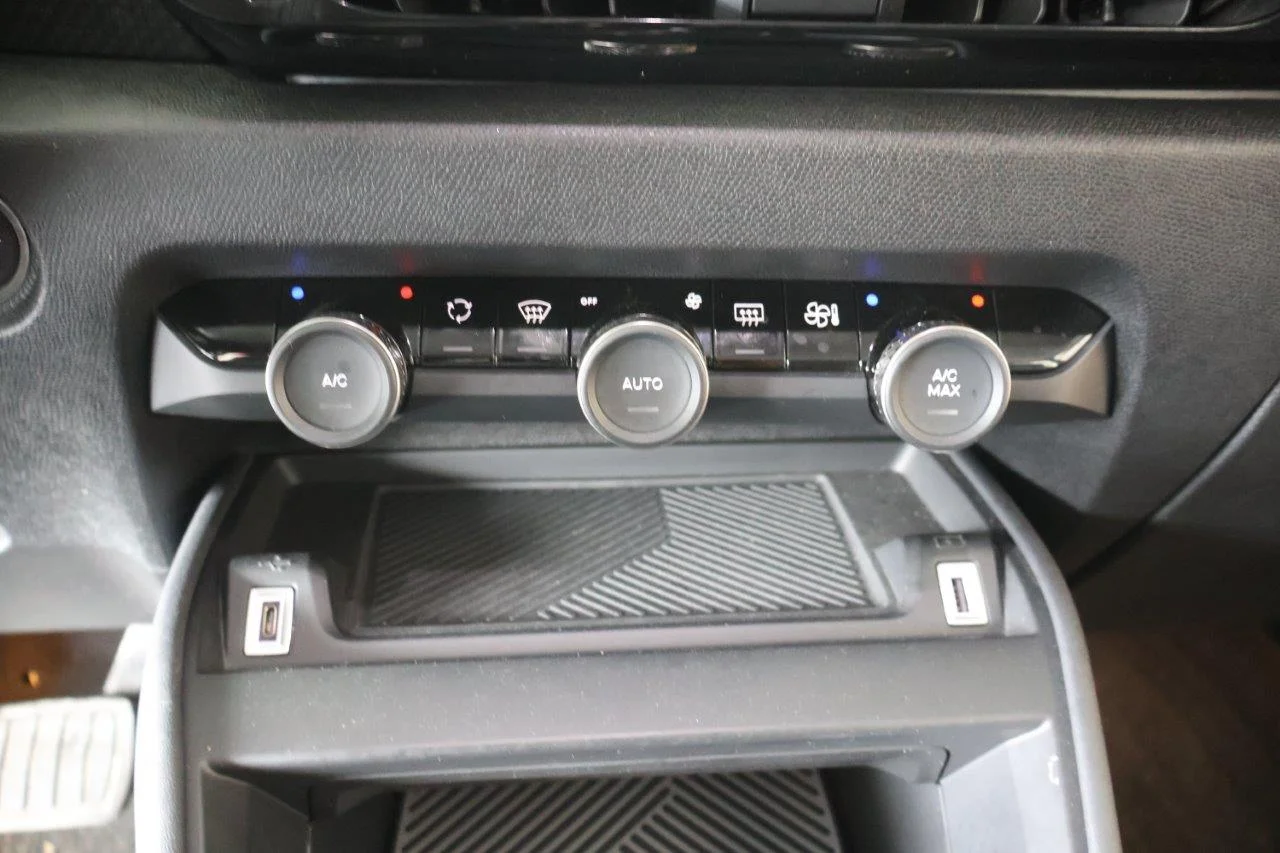 Citroen C4 - View model 23